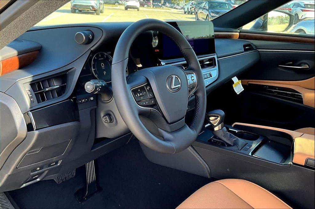 new 2025 Lexus ES 350 car, priced at $49,149