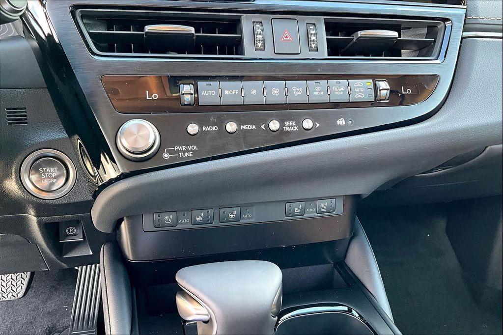 new 2025 Lexus ES 350 car, priced at $49,195