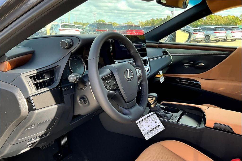 new 2025 Lexus ES 350 car, priced at $49,195