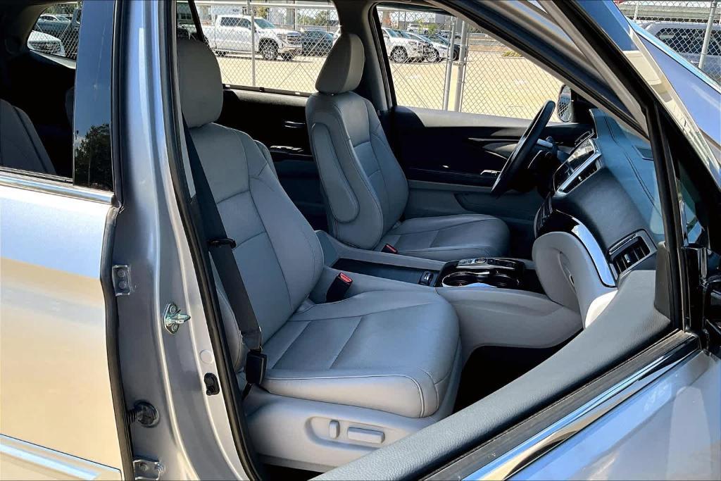 used 2018 Honda Pilot car, priced at $25,195