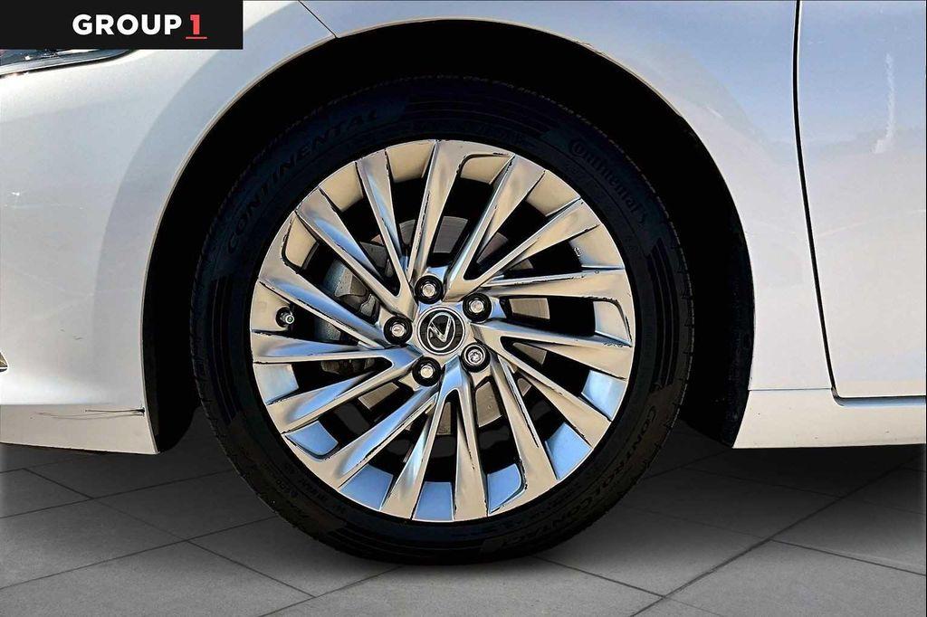 used 2021 Lexus ES 300h car, priced at $37,995