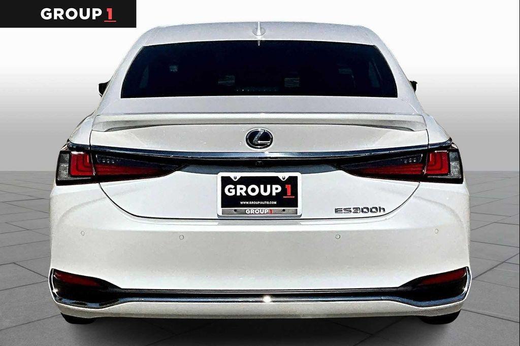 used 2021 Lexus ES 300h car, priced at $37,995