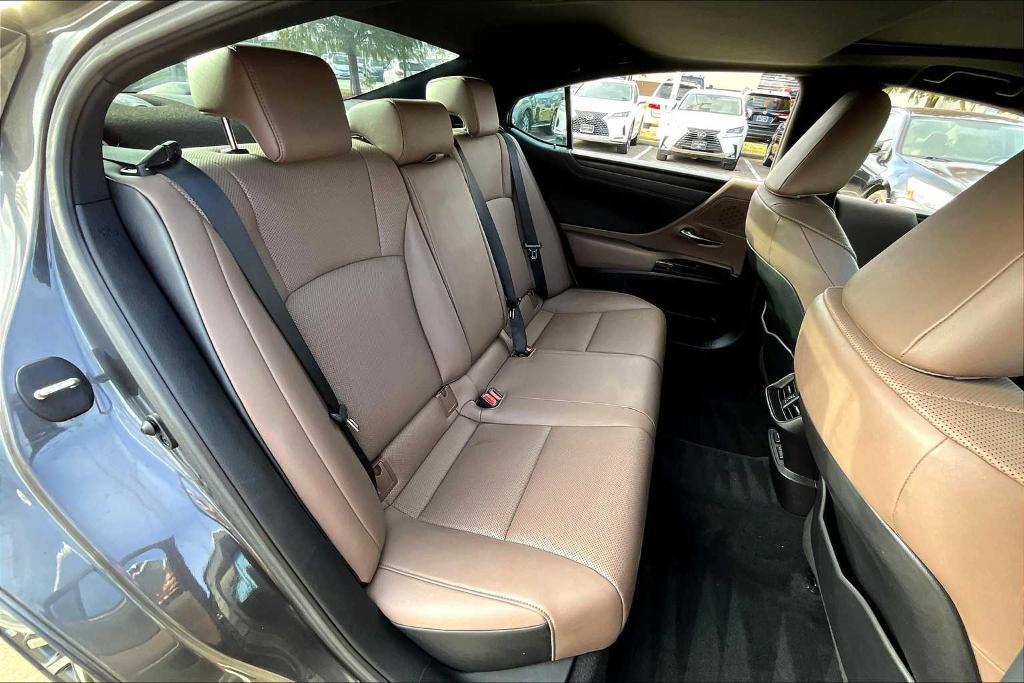 used 2017 Lexus ES 350 car, priced at $23,395