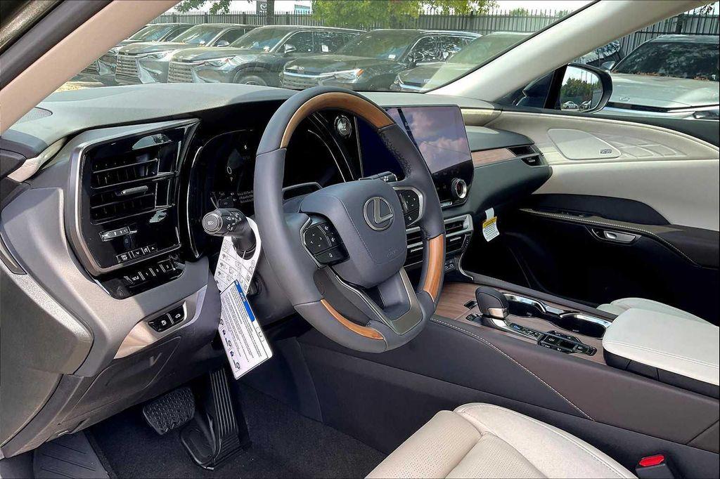 new 2025 Lexus RX 350 car, priced at $68,023
