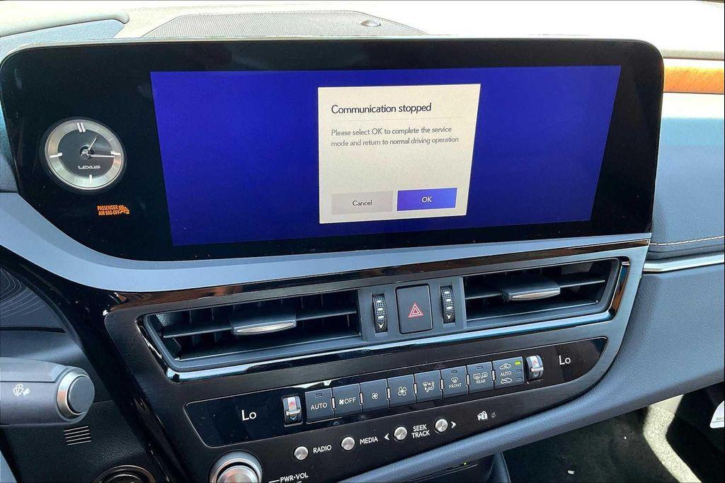 new 2025 Lexus ES 350 car, priced at $49,695