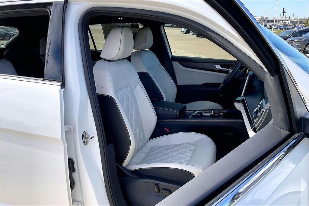 used 2024 Volkswagen Atlas Cross Sport car, priced at $36,995