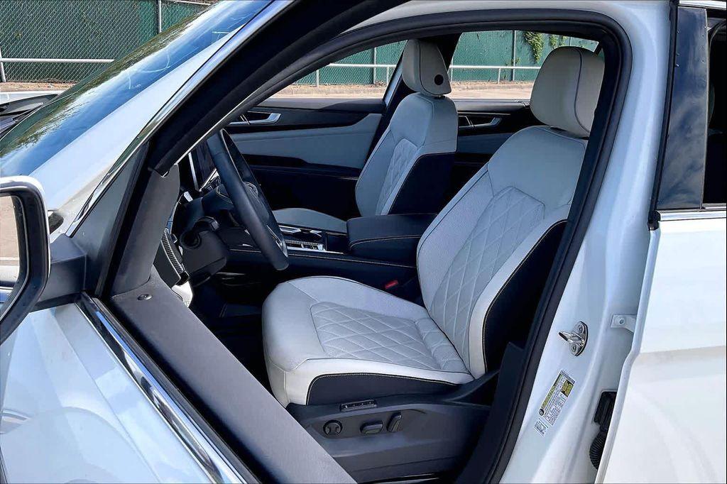 used 2024 Volkswagen Atlas Cross Sport car, priced at $36,995