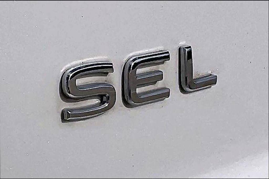 used 2024 Volkswagen Atlas Cross Sport car, priced at $36,995