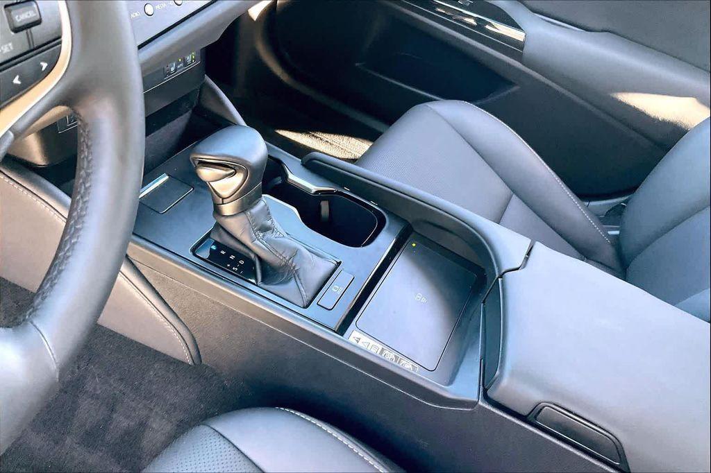 used 2023 Lexus ES 350 car, priced at $41,995