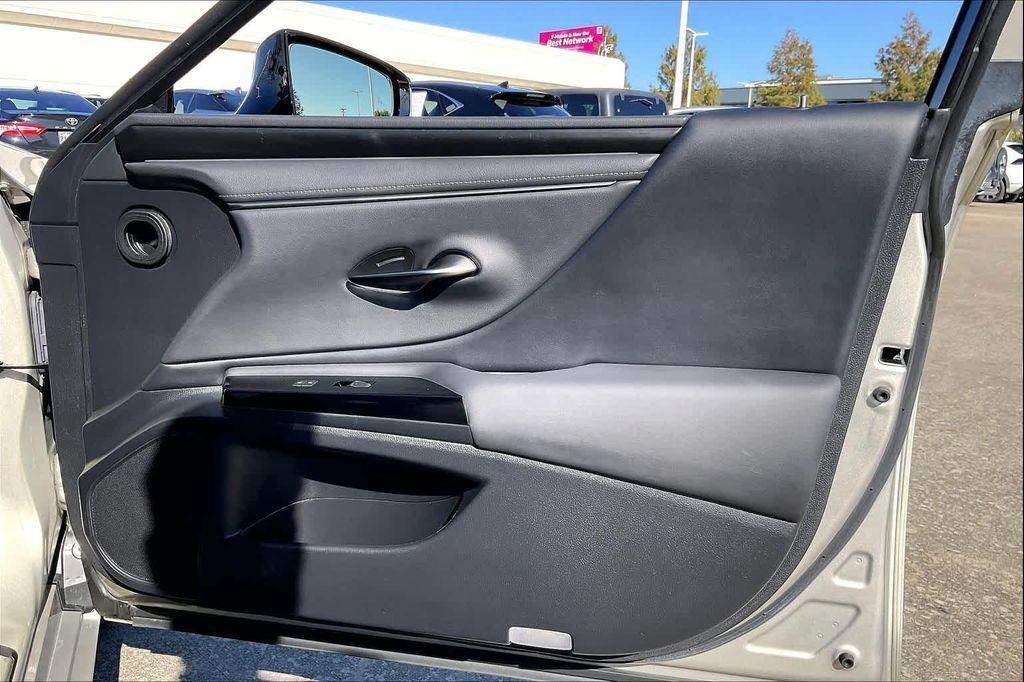 used 2023 Lexus ES 350 car, priced at $41,995