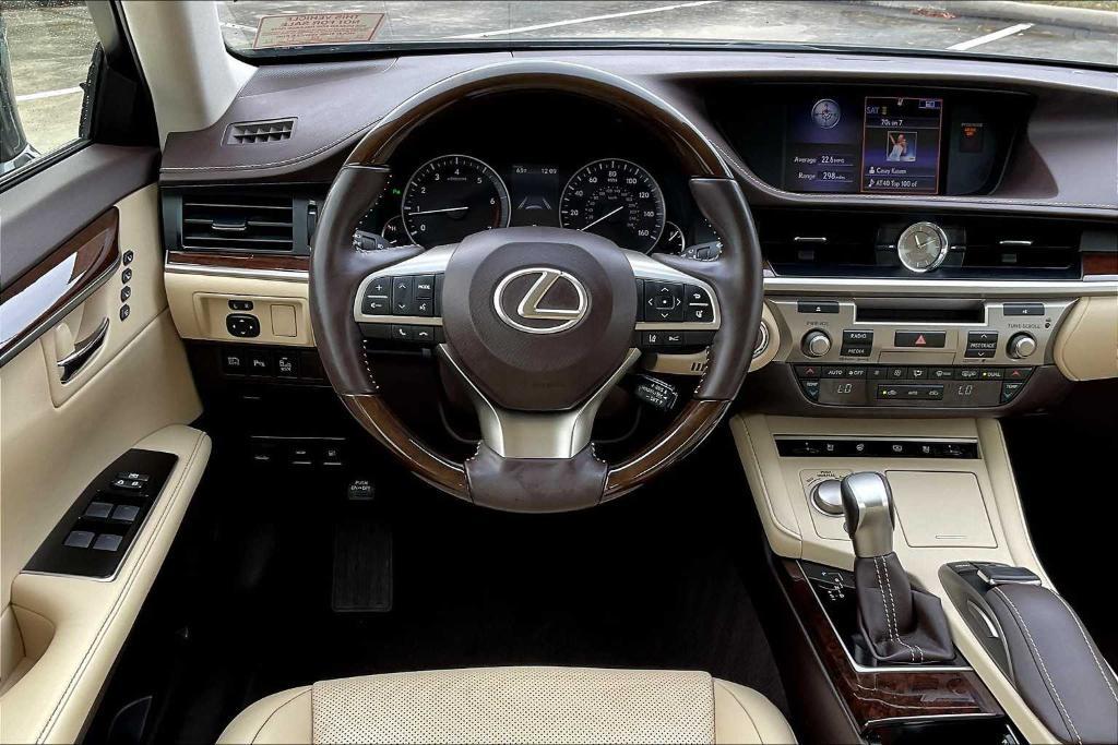 used 2016 Lexus ES 350 car, priced at $25,995