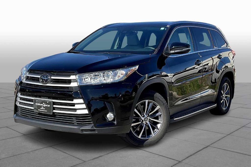 used 2019 Toyota Highlander car, priced at $29,995