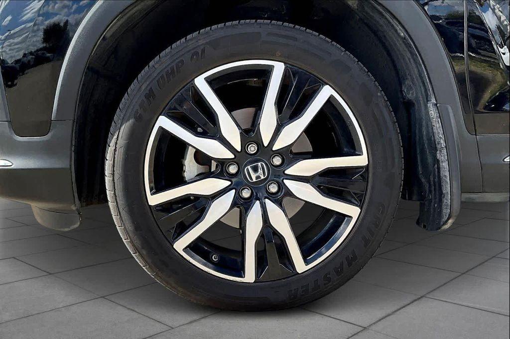 used 2020 Honda Pilot car, priced at $24,995