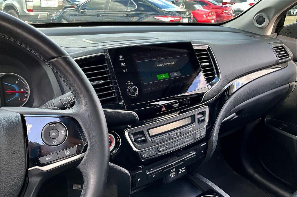 used 2020 Honda Pilot car, priced at $24,995