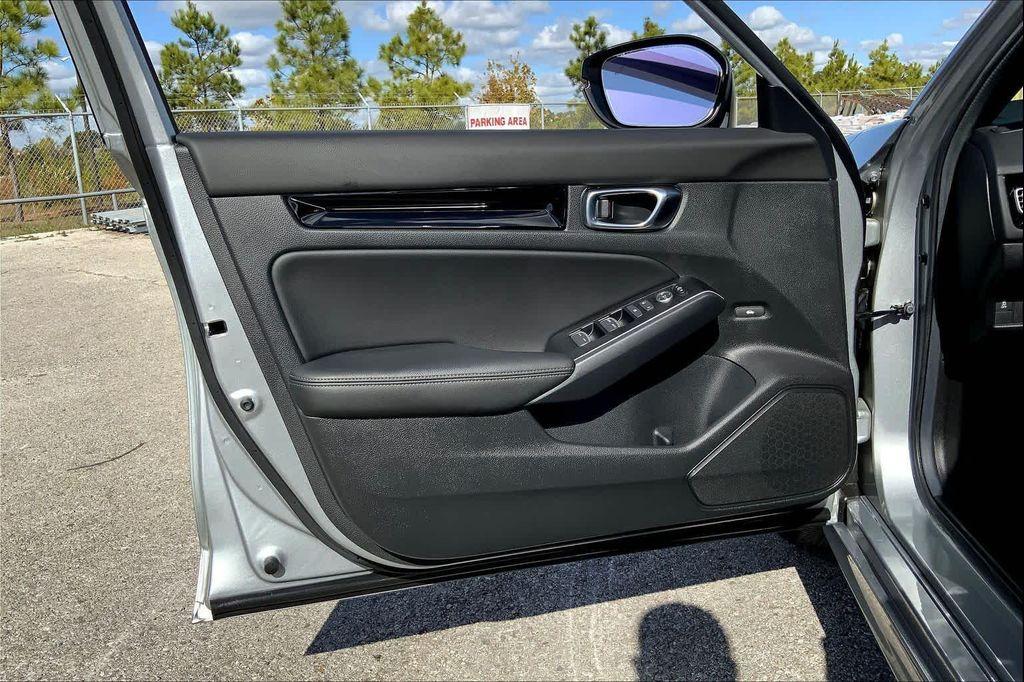 used 2025 Honda Civic Hybrid car, priced at $27,995