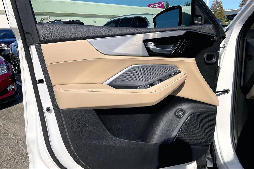 used 2025 Acura MDX car, priced at $42,995