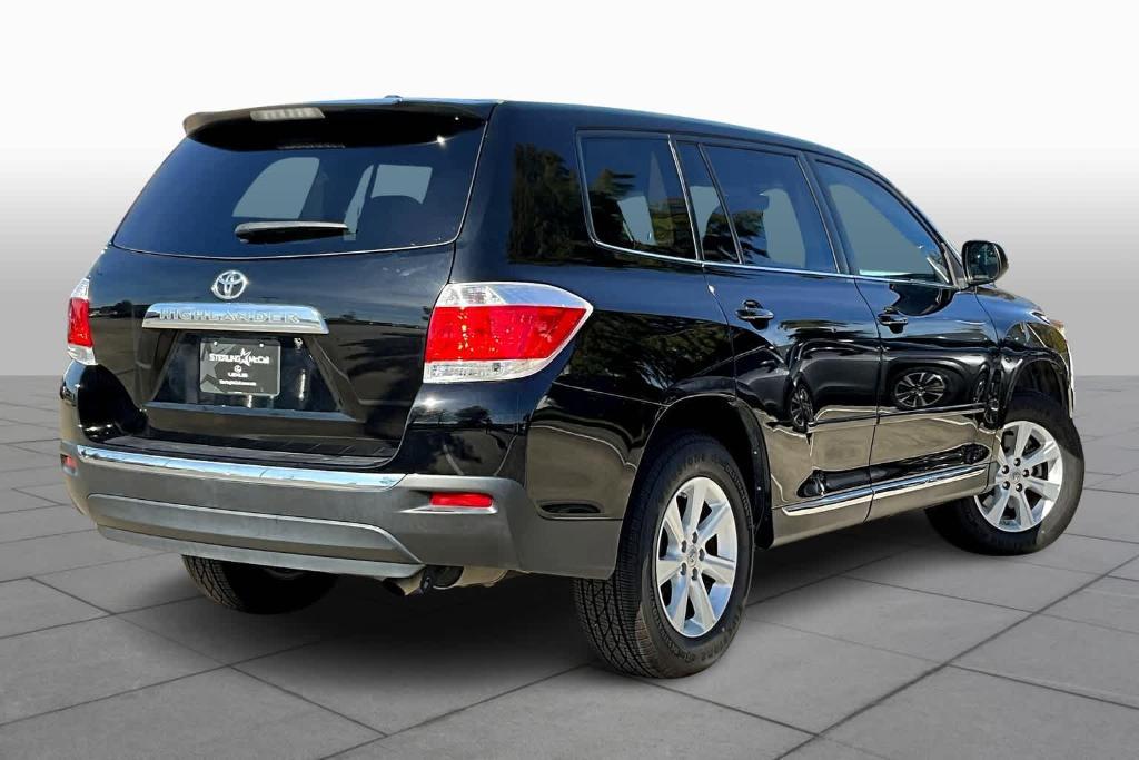 used 2011 Toyota Highlander car, priced at $13,995