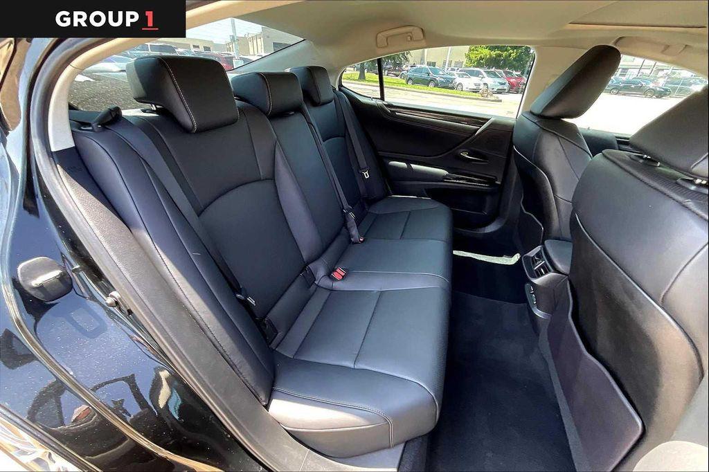 used 2023 Lexus ES 350 car, priced at $34,495