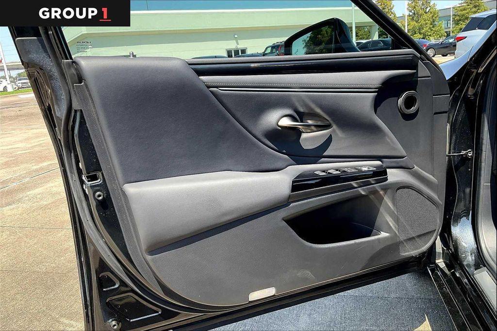 used 2023 Lexus ES 350 car, priced at $34,495