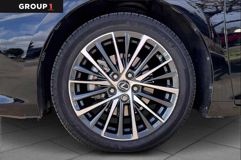 used 2023 Lexus ES 350 car, priced at $40,995