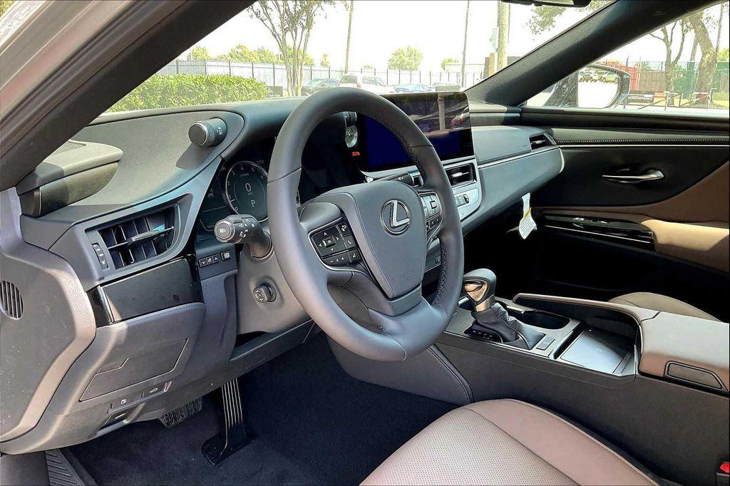 new 2025 Lexus ES 350 car, priced at $50,149