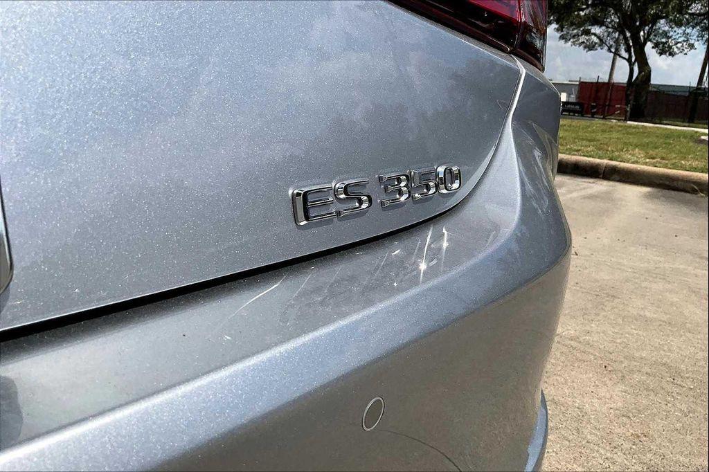 new 2025 Lexus ES 350 car, priced at $50,149