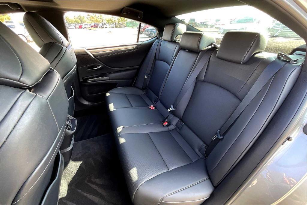 used 2021 Lexus ES 350 car, priced at $36,995