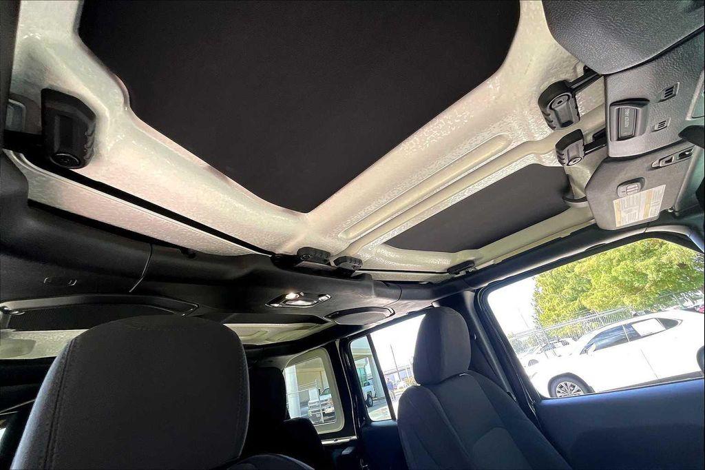 used 2020 Jeep Wrangler Unlimited car, priced at $27,495