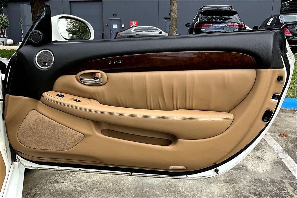 used 2006 Lexus SC 430 car, priced at $19,995