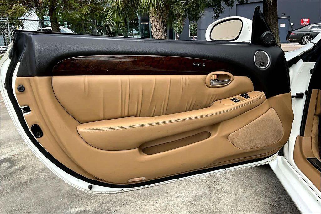 used 2006 Lexus SC 430 car, priced at $19,995