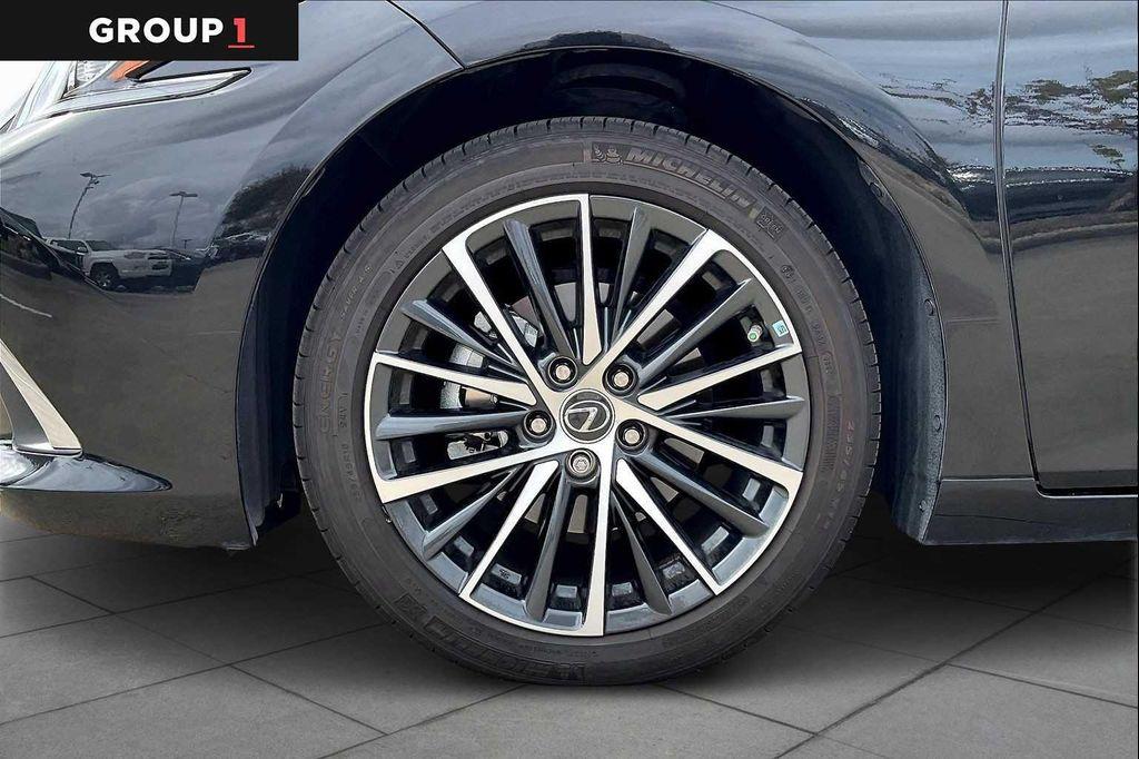 used 2024 Lexus ES 350 car, priced at $42,995