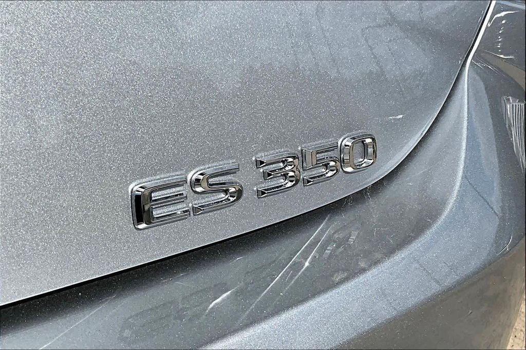 new 2025 Lexus ES 350 car, priced at $49,525