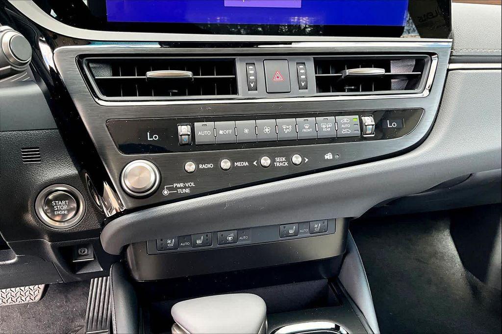 new 2025 Lexus ES 350 car, priced at $49,525