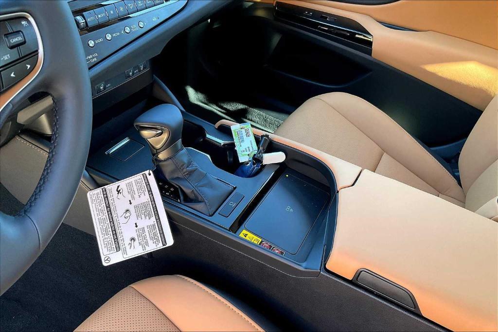 new 2025 Lexus ES 350 car, priced at $48,954