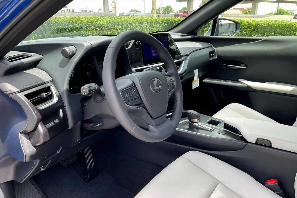 new 2025 Lexus UX 300h car, priced at $39,385