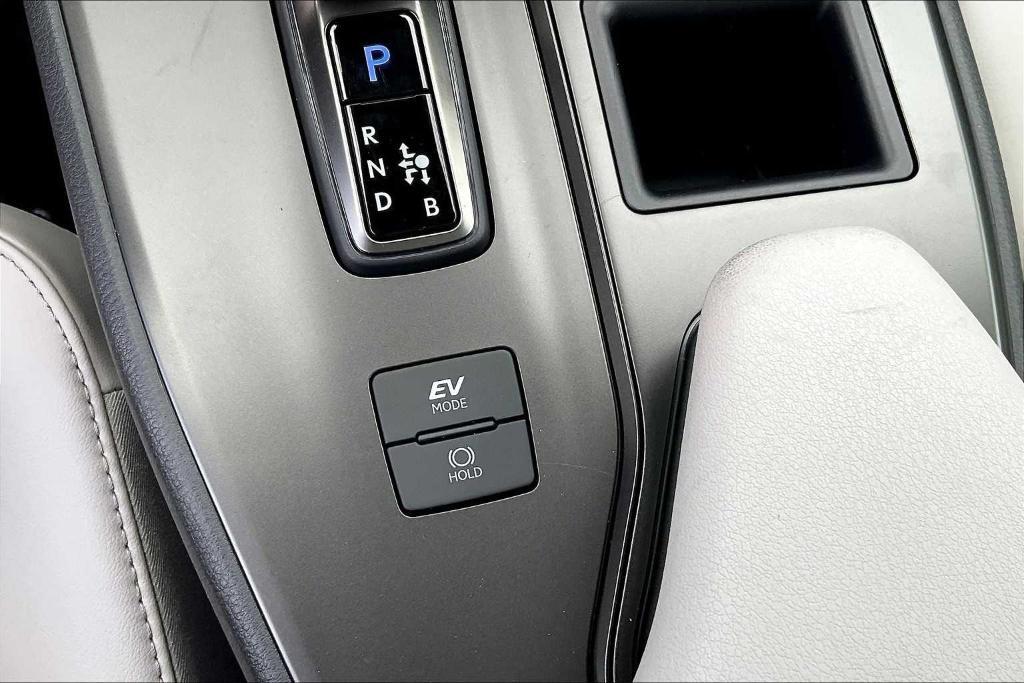 new 2025 Lexus UX 300h car, priced at $39,385
