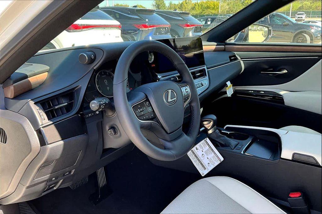new 2025 Lexus ES 350 car, priced at $49,649