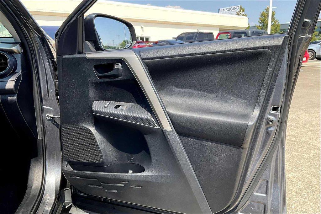 used 2015 Toyota RAV4 car, priced at $11,495