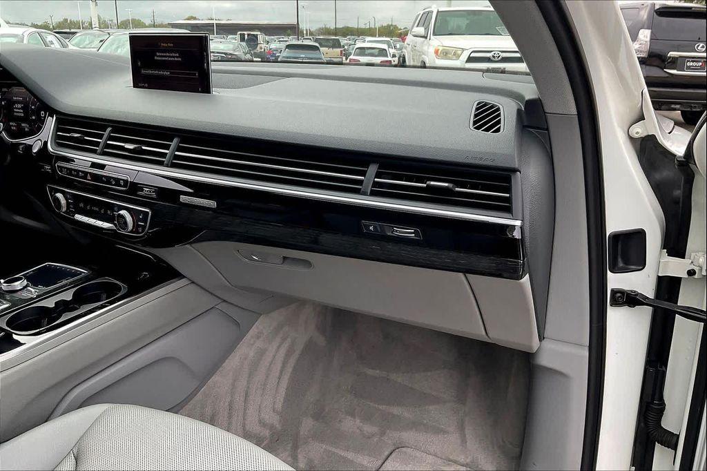 used 2017 Audi Q7 car, priced at $17,995