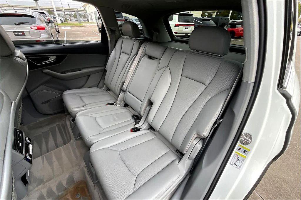 used 2017 Audi Q7 car, priced at $17,995