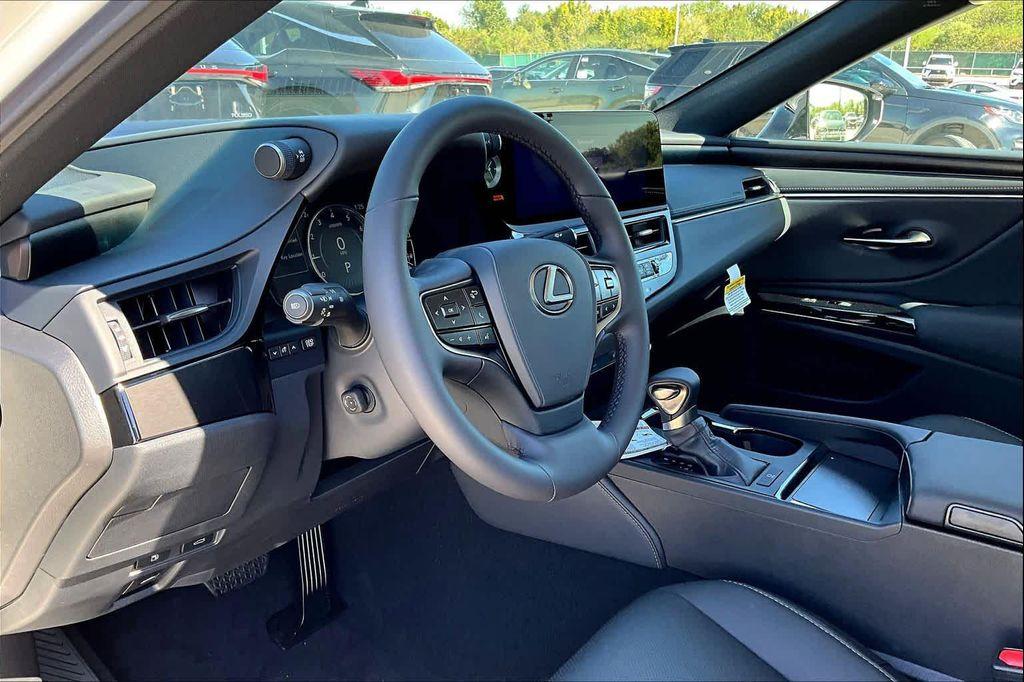 new 2025 Lexus ES 350 car, priced at $49,550