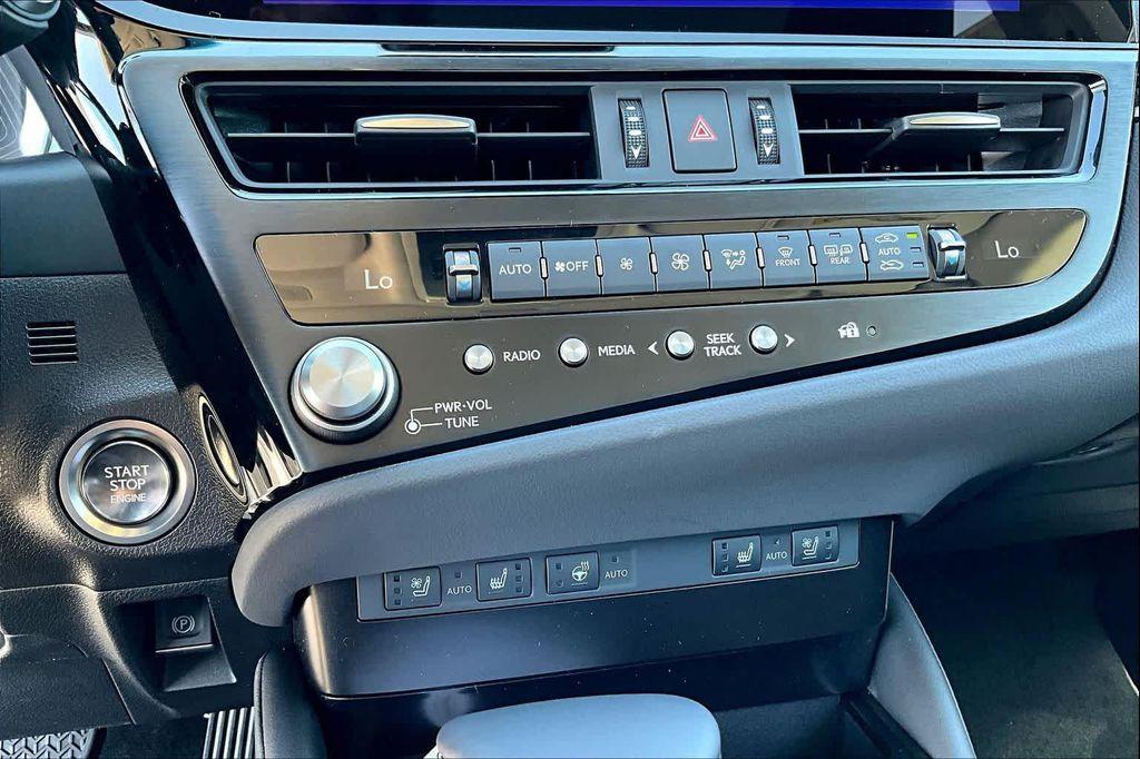 new 2025 Lexus ES 350 car, priced at $49,550