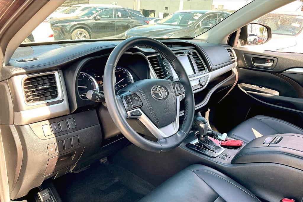 used 2019 Toyota Highlander car, priced at $24,495