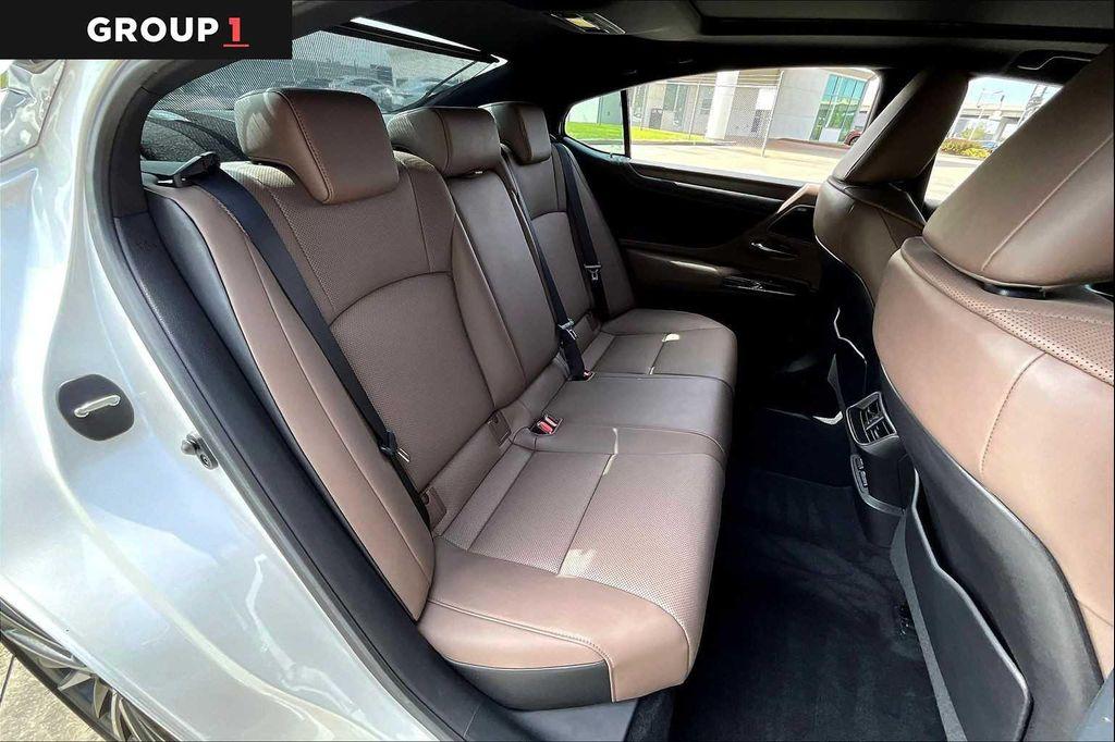 used 2022 Lexus ES 350 car, priced at $37,978