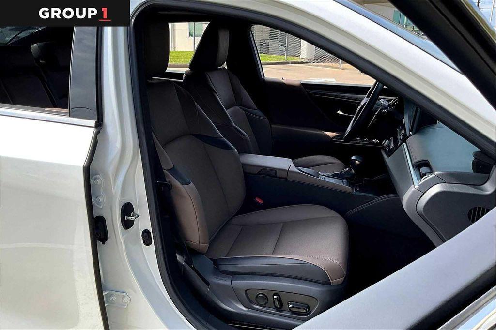 used 2022 Lexus ES 350 car, priced at $37,978