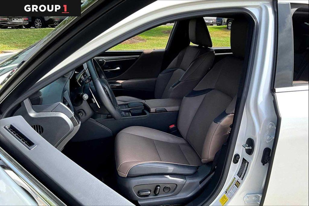 used 2022 Lexus ES 350 car, priced at $37,978