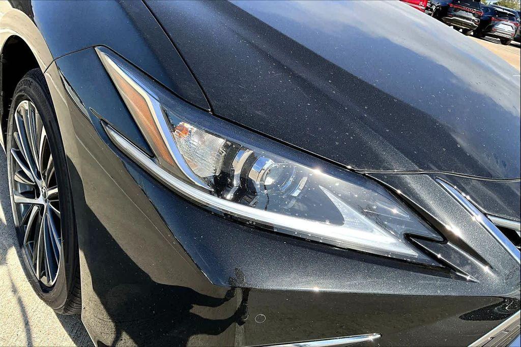 new 2025 Lexus ES 350 car, priced at $49,149