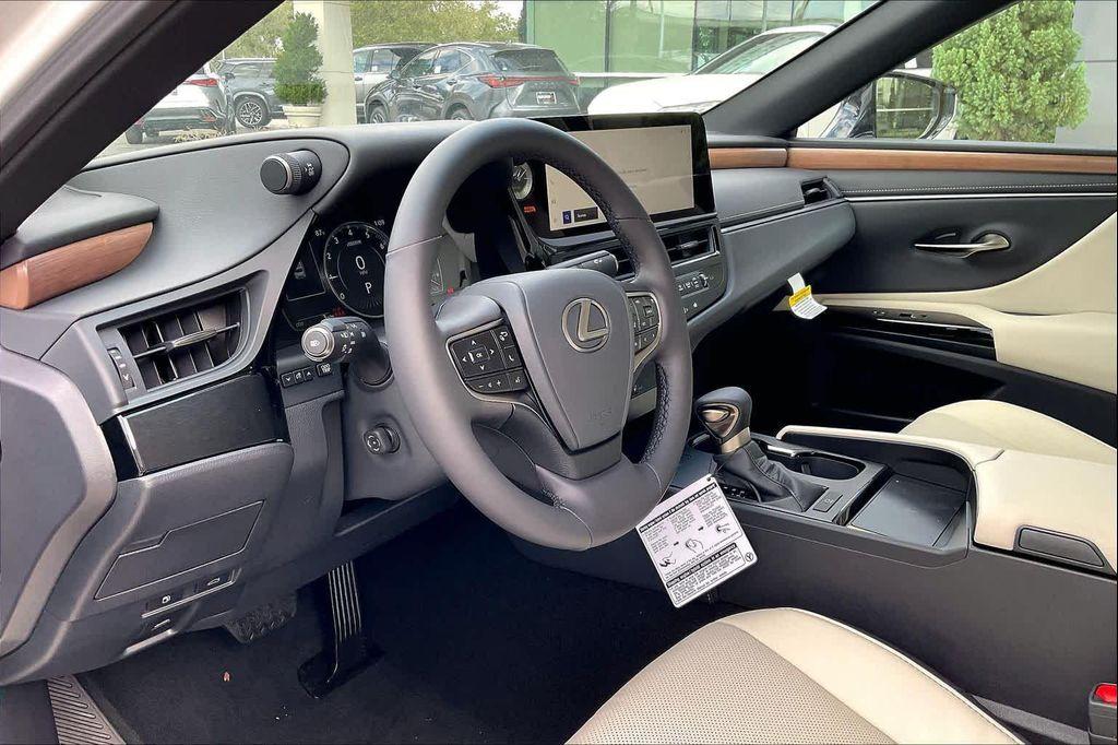 new 2025 Lexus ES 350 car, priced at $49,550