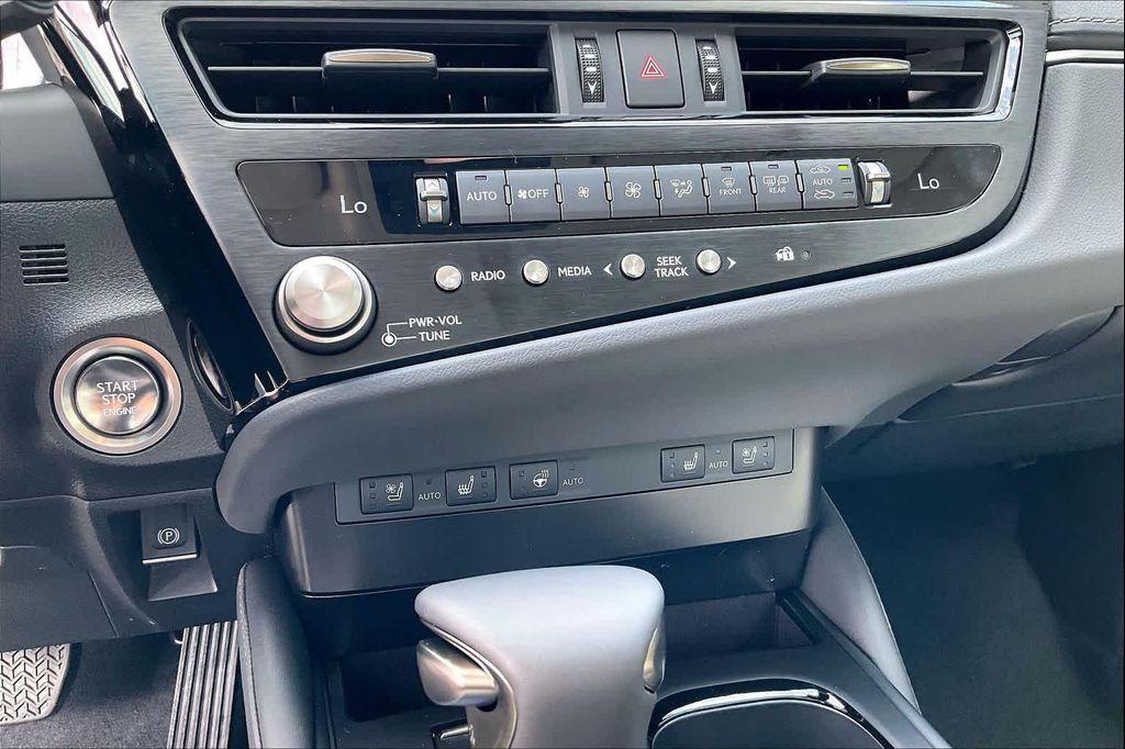 new 2025 Lexus ES 350 car, priced at $49,550