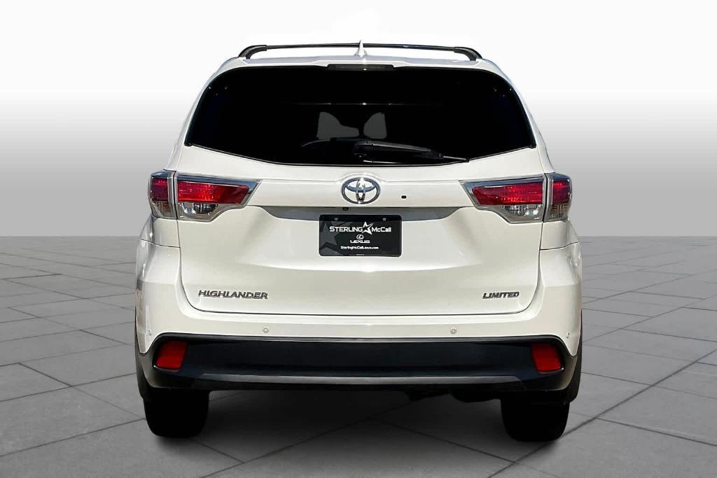 used 2015 Toyota Highlander car, priced at $18,495